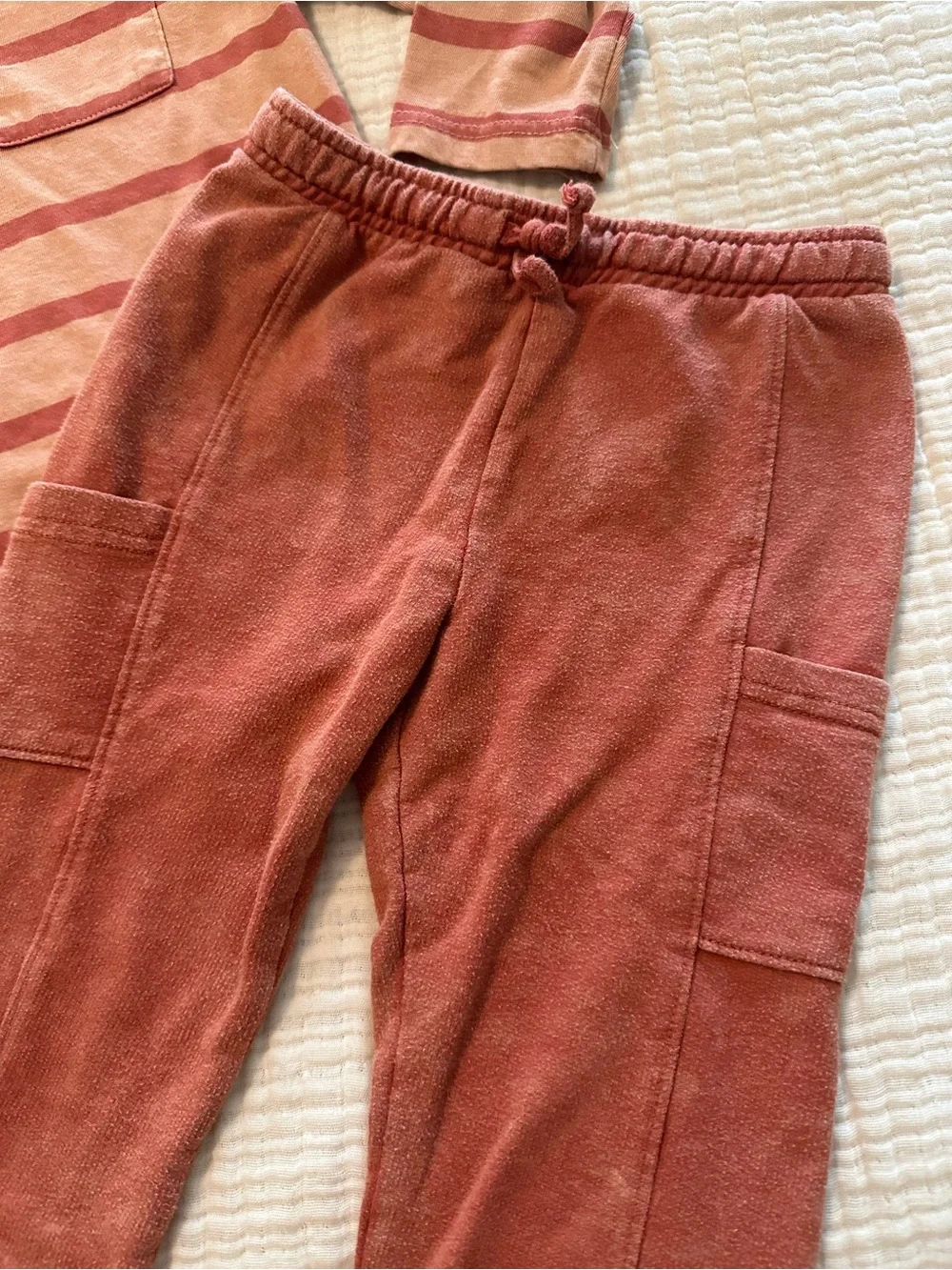 3T cat & Jack orange stripe y2k 80s aesthetic 2 piece set sweatpants shirt top